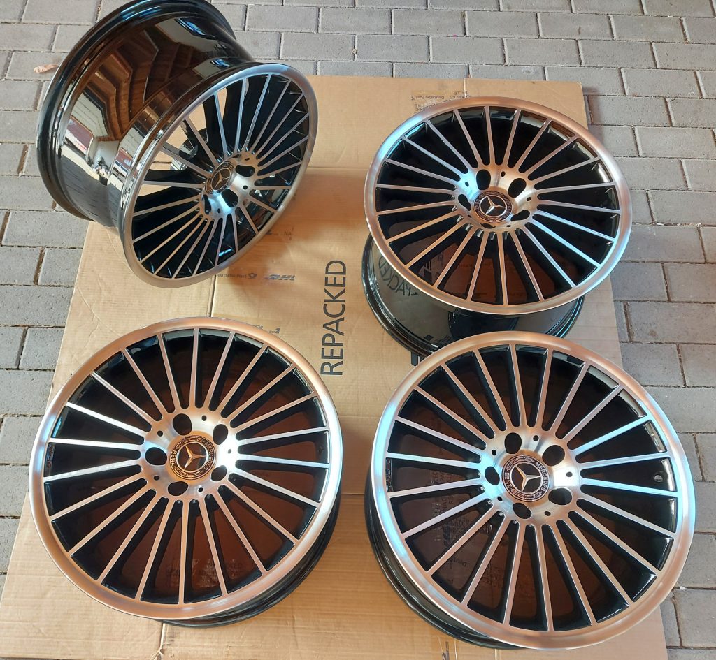 Mercedes SL R 230 Original AMG Felgen 8,5 J + 9,5 J x 18 Zoll SELTEN ...