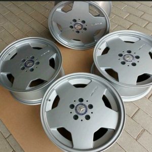 W 124 E Klasse Mercedes Original AMG Scheibenrad 8,0 J x 17 ZOLL ET 28 Felgen HWA1244001902