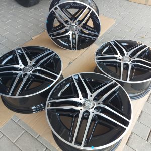 Mercedes V Klasse + Vito Baureihe W 447 "NEUE" Original AMG 8.0 J x 19 Zoll Felgen