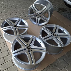 Mercedes SL 230 "SELTENE" Original 8,5 J und 9,5 J x 19 Zoll mit glanzgedrehter CNC Vorderfront