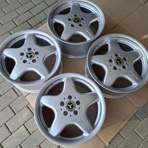 Mercedes E Klasse W 124, SLK 170/171, CLK W 208/209, W 202 Original AMG 7,5 J + 8,5 J x 17 Zoll Felgensatz